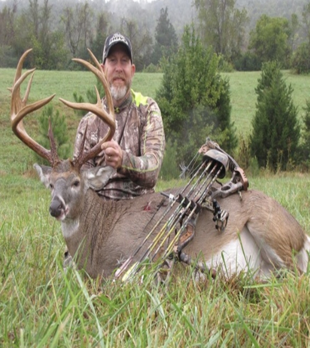 GREAT VIRGINIA BOW BUCK TAKEN OCTOBER 2013